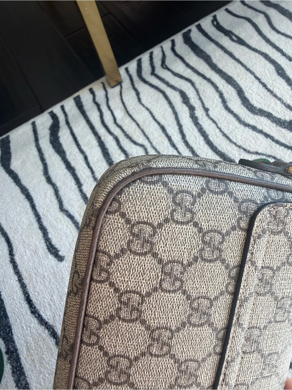 Authenticated Gucci Ophidia GG Supreme Mini Envelope Crossbody Bag Beige Ebony - Picture 10 of 15